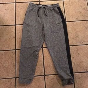 Nike Joggers - L